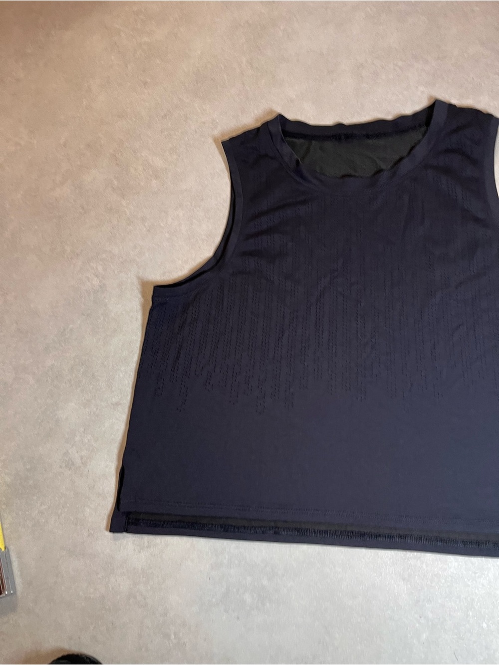 Lululemon Breeze black Lightweight Mesh Tank. Sz 10. Athletic - Picture 4 of 7